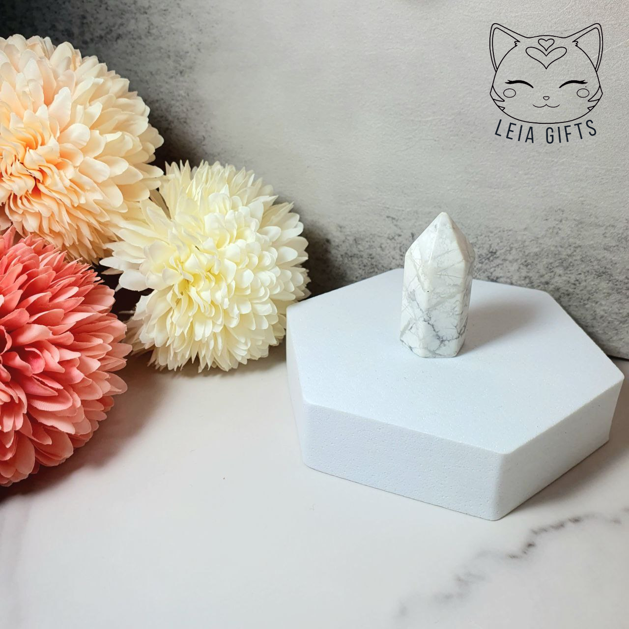 Howlite Tower Mini